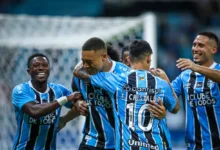 Com desfalques e mudanças, veja provável Grêmio e onde assistir contra o Juventude Carlos Vinícius pelo Grêmio