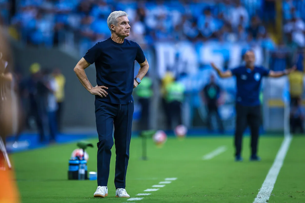 Luís Castro pelo Grêmio