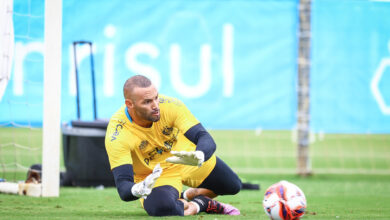 Weverton pelo Grêmio