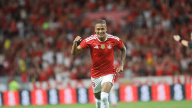 Vitinho celebra gol raro de cabeça e mira bicampeonato do Inter no Gauchão Vitinho faz pelo Inter