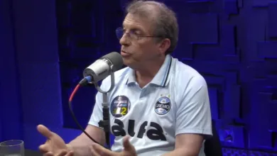 Presidente do Grêmio fala de Amuzu e confirma saída de Edenilson: "Estamos tratando" Odorico Roman fala do Grêmio
