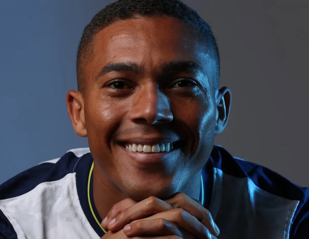 Carlos Vinícius ex-Tottenham