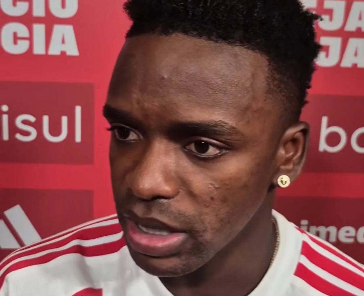 Carbonero nega "preocupação" no Inter após derrota: "Estamos fazendo boas partidas" Carbonero pelo Inter