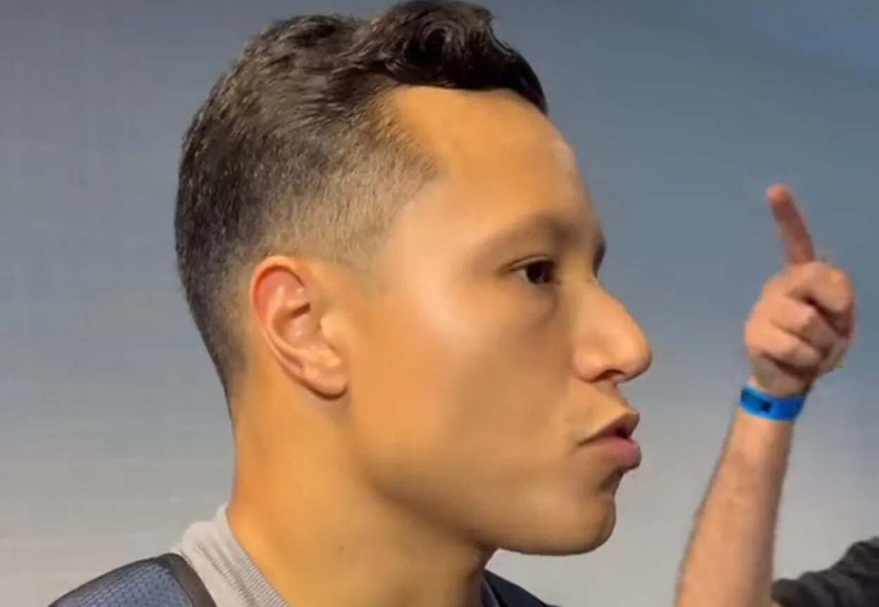 Marlon dá a receita por bom resultado no Gre-Nal e fala do Inter: "Trabalhei com Pezzolano" Marlon pelo Grêmio