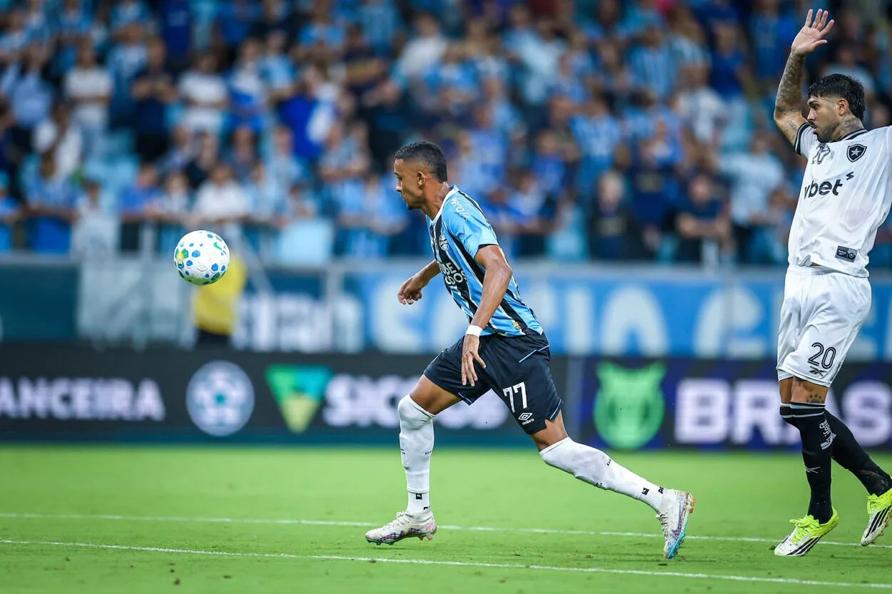 André Henrique pelo Grêmio