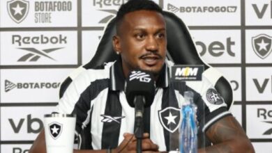 Edenilson chega ao Botafogo