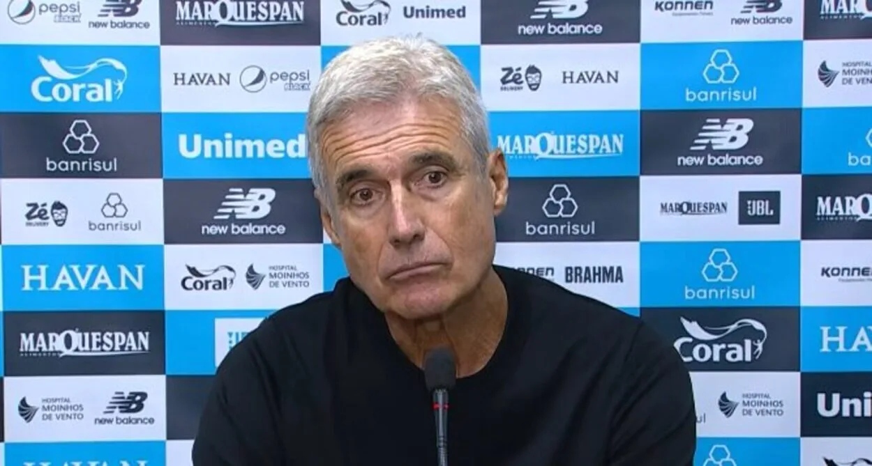 Luís Castro valoriza jovens do Grêmio e repercute declaração de Paulo Pezzolano Luís Castro pelo Grêmio