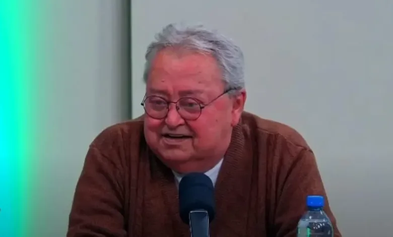 Guerrinha faz muitos elogios ao comando de Pezzolano no Inter: "Entende do riscado" Adroaldo Guerra Filho, o Guerrinha