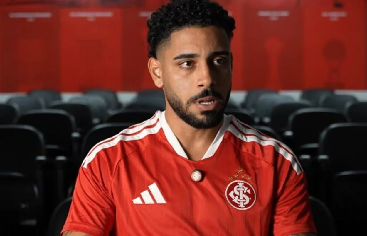 Matheus Bahia pelo Inter