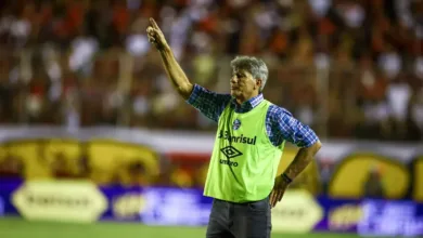No Vasco, Renato admite discussão com ex-dirigente do Grêmio, mas diz: "Somos amigos" Renato pelo Grêmio