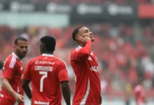 Em busca da primeira vitória, veja provável escalação do Inter e onde assistir contra o Bahia Alan Patrick comemora seu gol na vitória do Inter por 1x0 contra o Ceará
