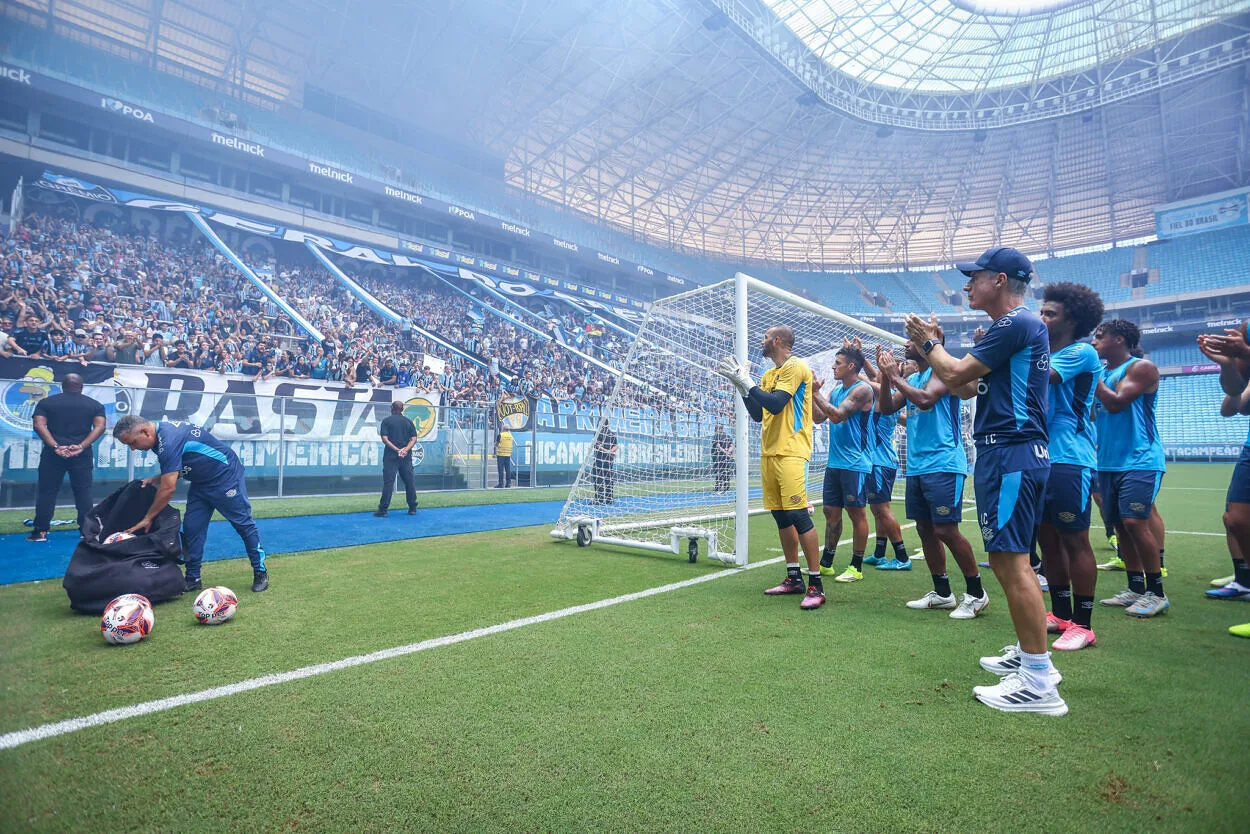 Grêmio com Luís Castro