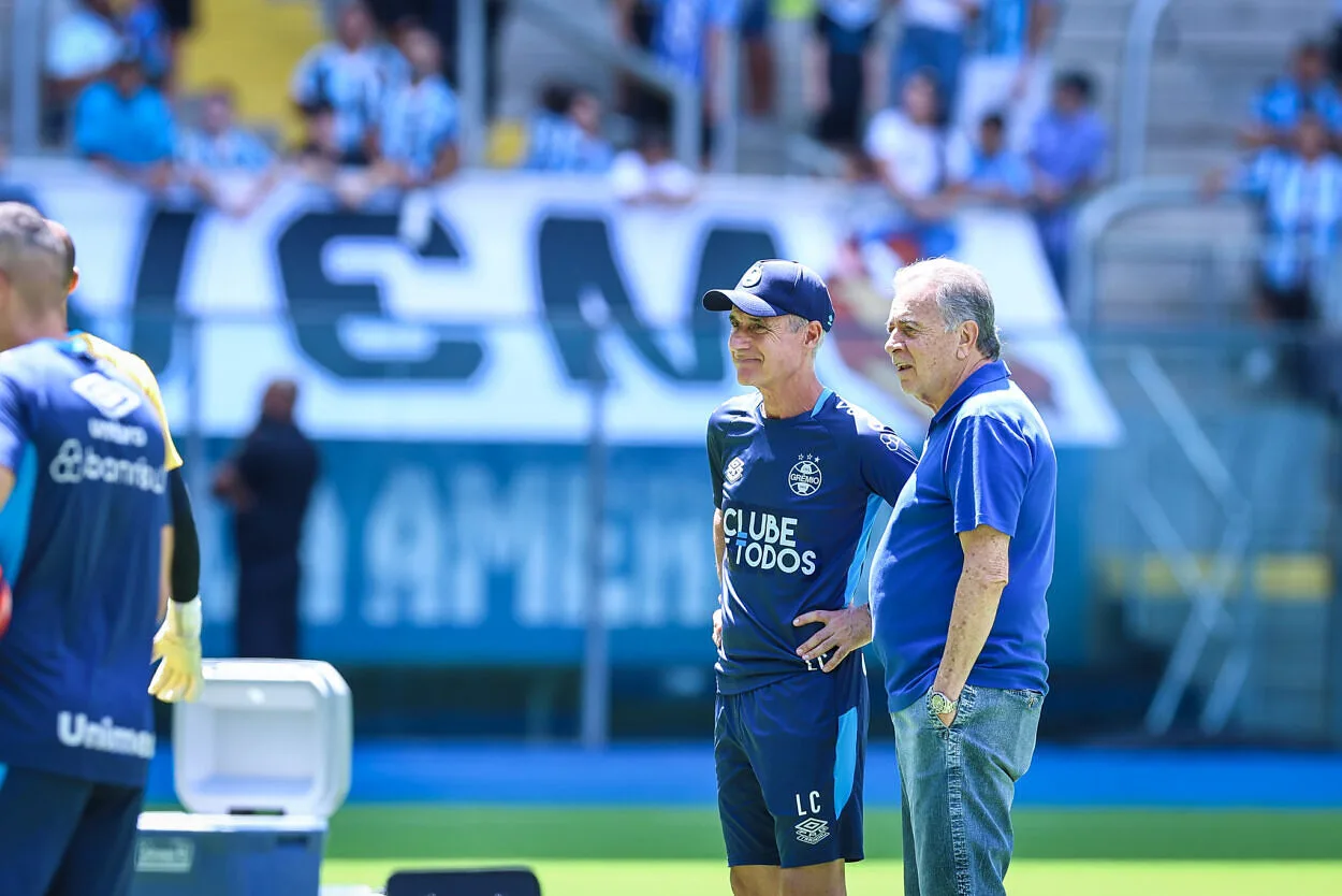 Luís Castro com o Grêmio