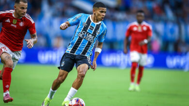 Enamorado se manifesta após brilhar no Gre-Nal e cita torcida do Grêmio: "Muito feliz" Enamorado pelo Grêmio