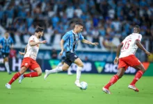 Monsalve com a camisa do Grêmio