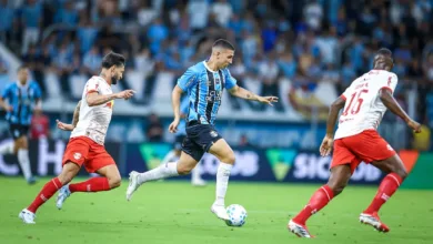 Monsalve com a camisa do Grêmio