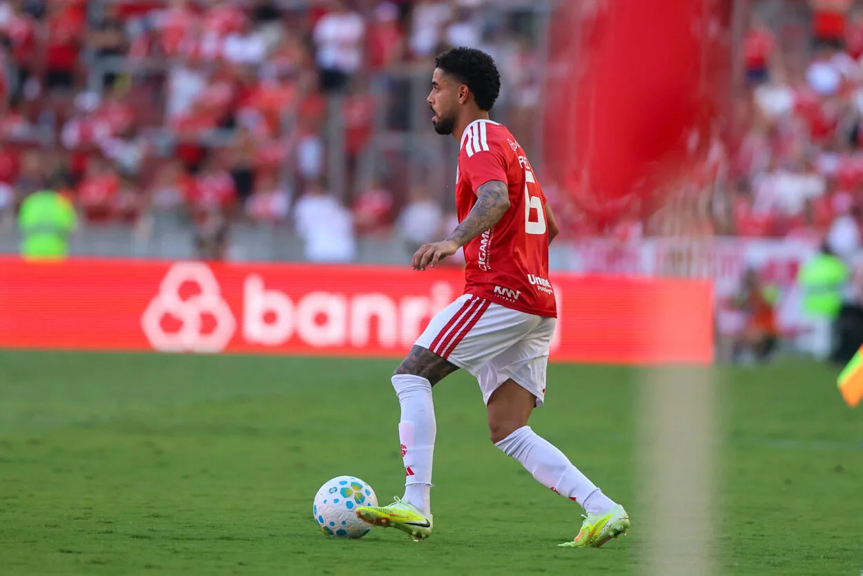 Matheus Bahia pelo Inter