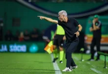 Luís Castro reclama