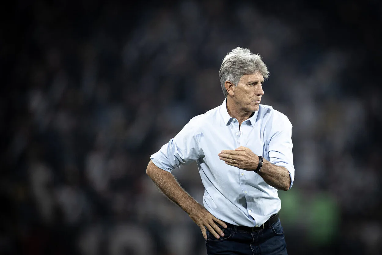 Renato pelo Vasco contra o Grêmio