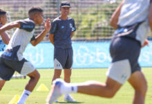Direção do Grêmio vê Luís Castro ajudando a "modernizar" o clube em diversas áreas Grêmio