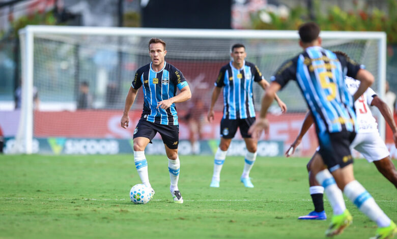 Arthur pelo Grêmio