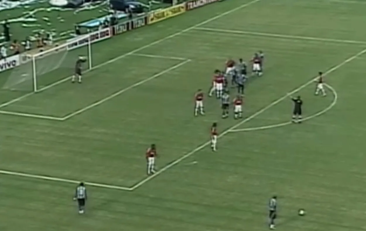 Pedro Júnior faz gols