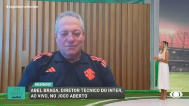 Abel diz estar "engasgado" com o São Paulo, mas elogia Roger: "Fez trabalho muito bom" Abel Braga