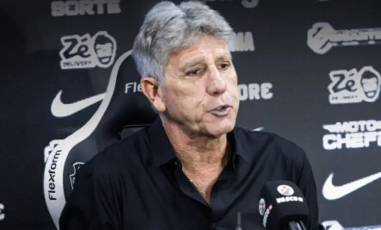 Renato se empolga no Vasco e projeta jogo com o Grêmio: "Não vai ter lugar pra mosquito" Renato pelo Vasco
