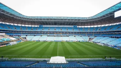 Arquibancada da Arena ganha pintura do símbolo do Grêmio; veja como ficou Arena do Grêmio