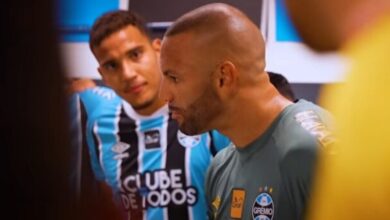 Weverton pelo Grêmio