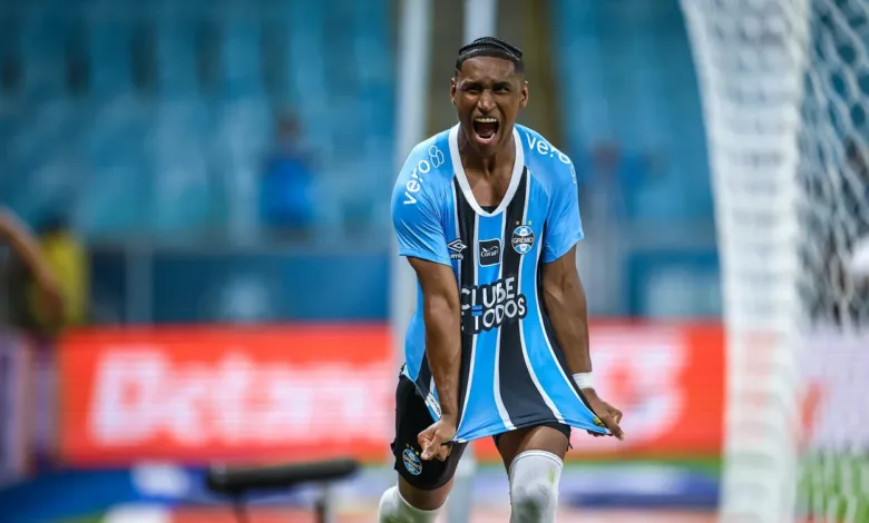 Tetê fez gol pelo Grêmio