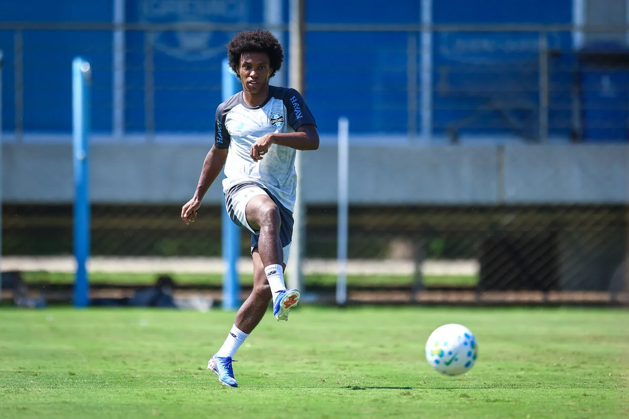 Em nota, Grêmio esclarece situação de Willian e confirma tempo de parada Willian pelo Grêmio