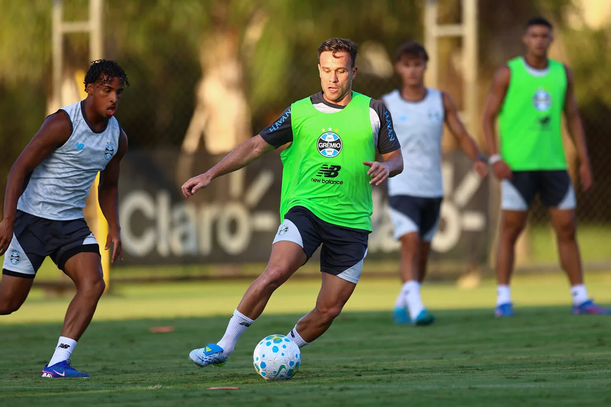 Grêmio com Arthur