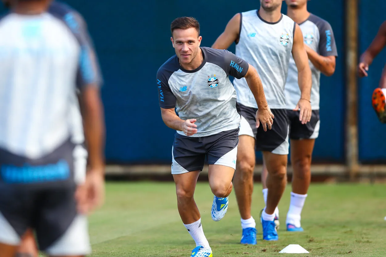 Arthur pelo Grêmio