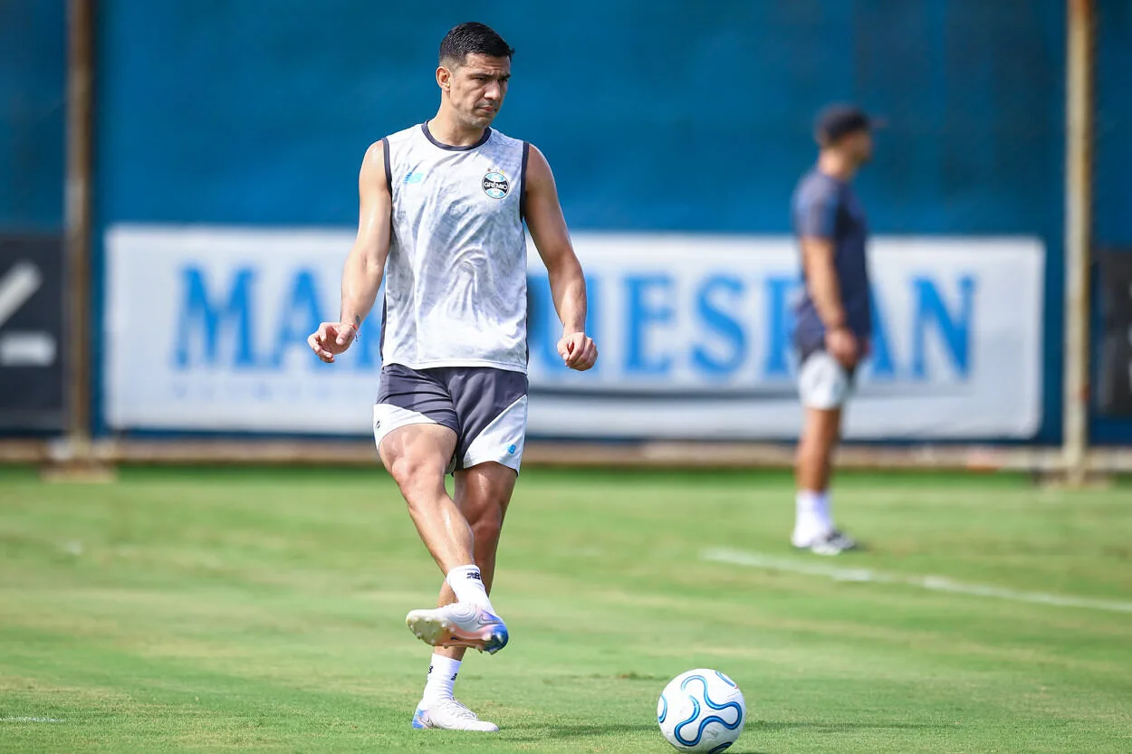 Balbuena responsabiliza jogadores por momento complicado do Grêmio na temporada Balbuena no Grêmio