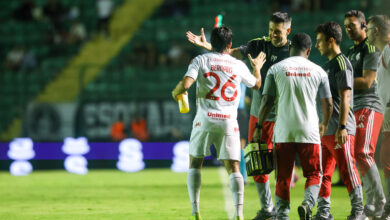 Inter vence