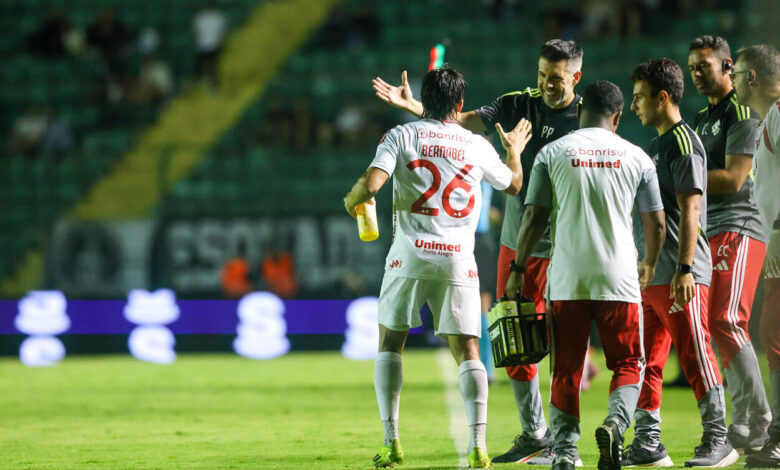 Inter vence