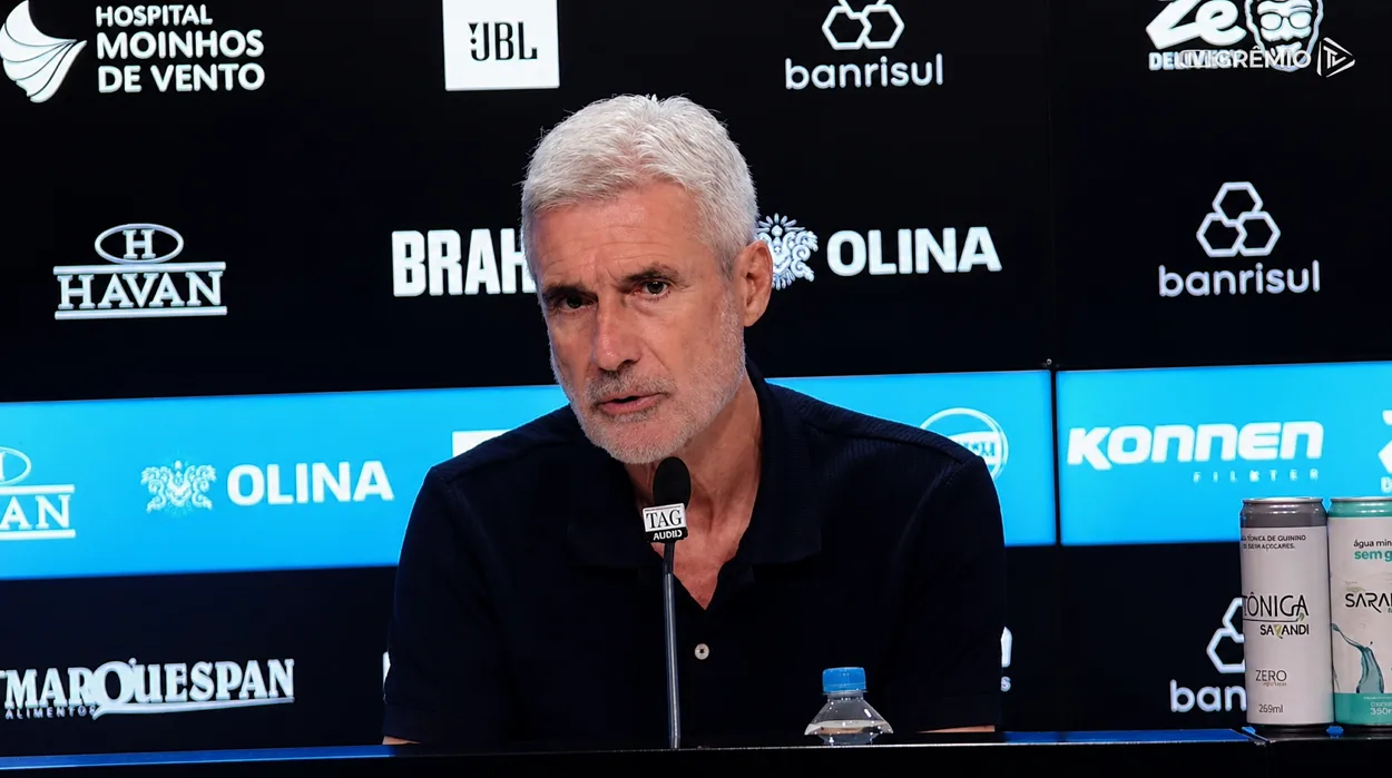 Luís Castro expõe falta de dinheiro para reforços no Grêmio: “Não gosto de mentiras” Luís Castro, treinador do Grêmio