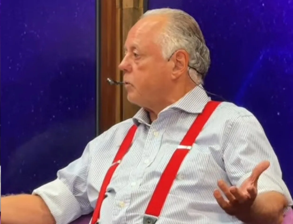 Fernando Carvalho opina sobre escalação do Inter e pede dois jogadores: "Homens de Gre-Nal" Fernando Carvalho pelo Inter