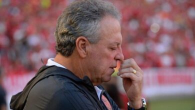 Abel Braga deixa homenagem ao Oscar Schmidt