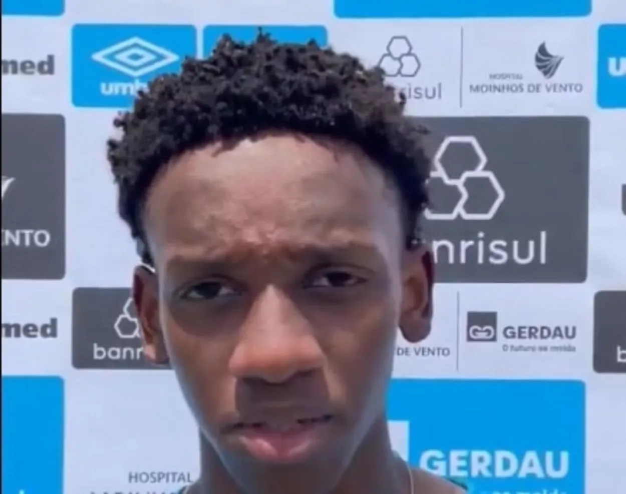 Gabriel Mec dá resposta no Grêmio e fala de Luís Castro empolga torcida Grêmio de Gabriel Mec