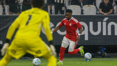 Carbonero só pensa em vitória do Inter contra o Grêmio: "Temos que vencer, sim ou sim" Carbonero pelo Inter