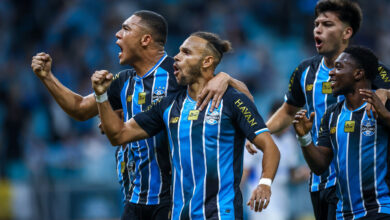 RS - FUTEBOL/COPA DO BRASIL 2026 /GREMIO X CONFIANCA - ESPORTES - Lance da partida entre Gremio e Confiança disputada na noite desta terca-feira, na Arena do Gremio, em valida pela Copa do Brasil 2026. FOTO: LUCAS UEBEL/GREMIO FBPA