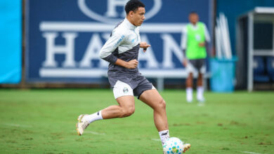Viery com a camisa do Grêmio