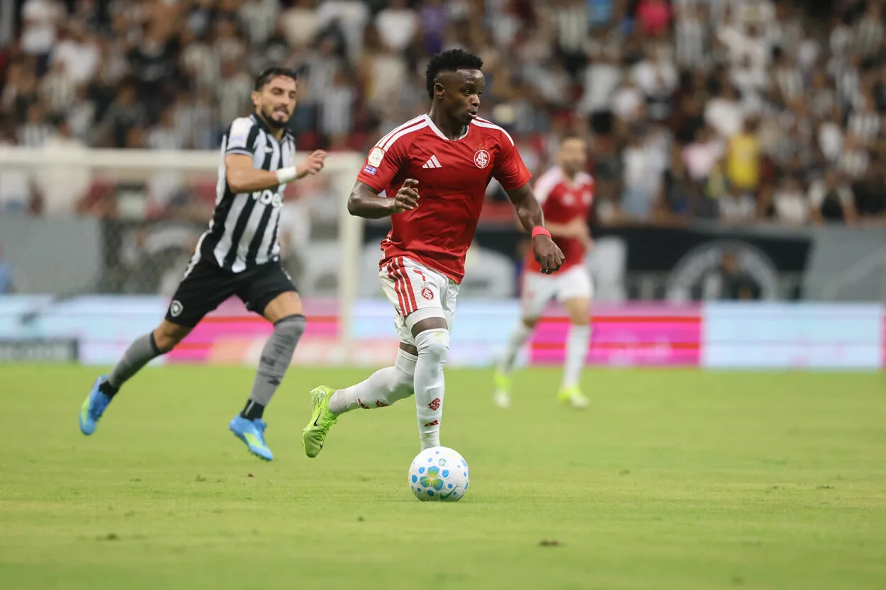 Botafogo 2x2 Inter - Bernabei