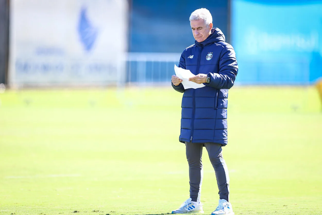 Luís Castro pelo Grêmio