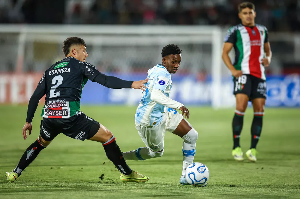 Grêmio com dificuldades