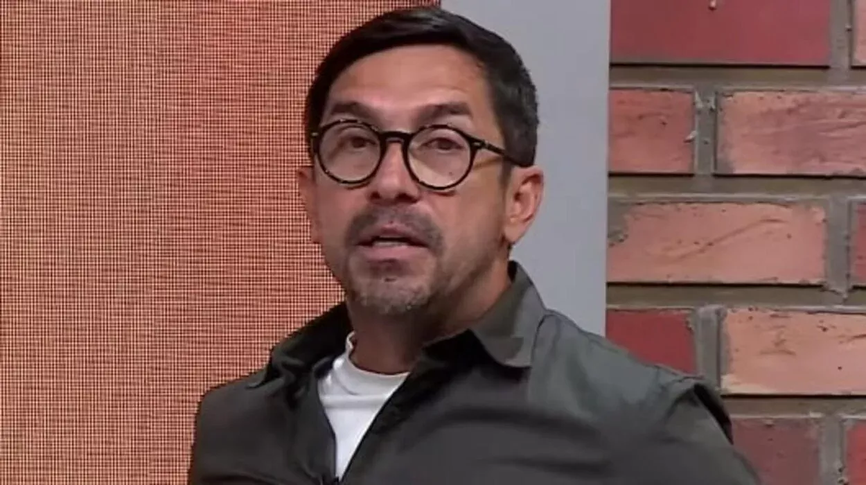 Luís Mário conta bastidores do caso Arthur no Grêmio: "Torcedor precisa entender" Luís Mário pelo Grêmio