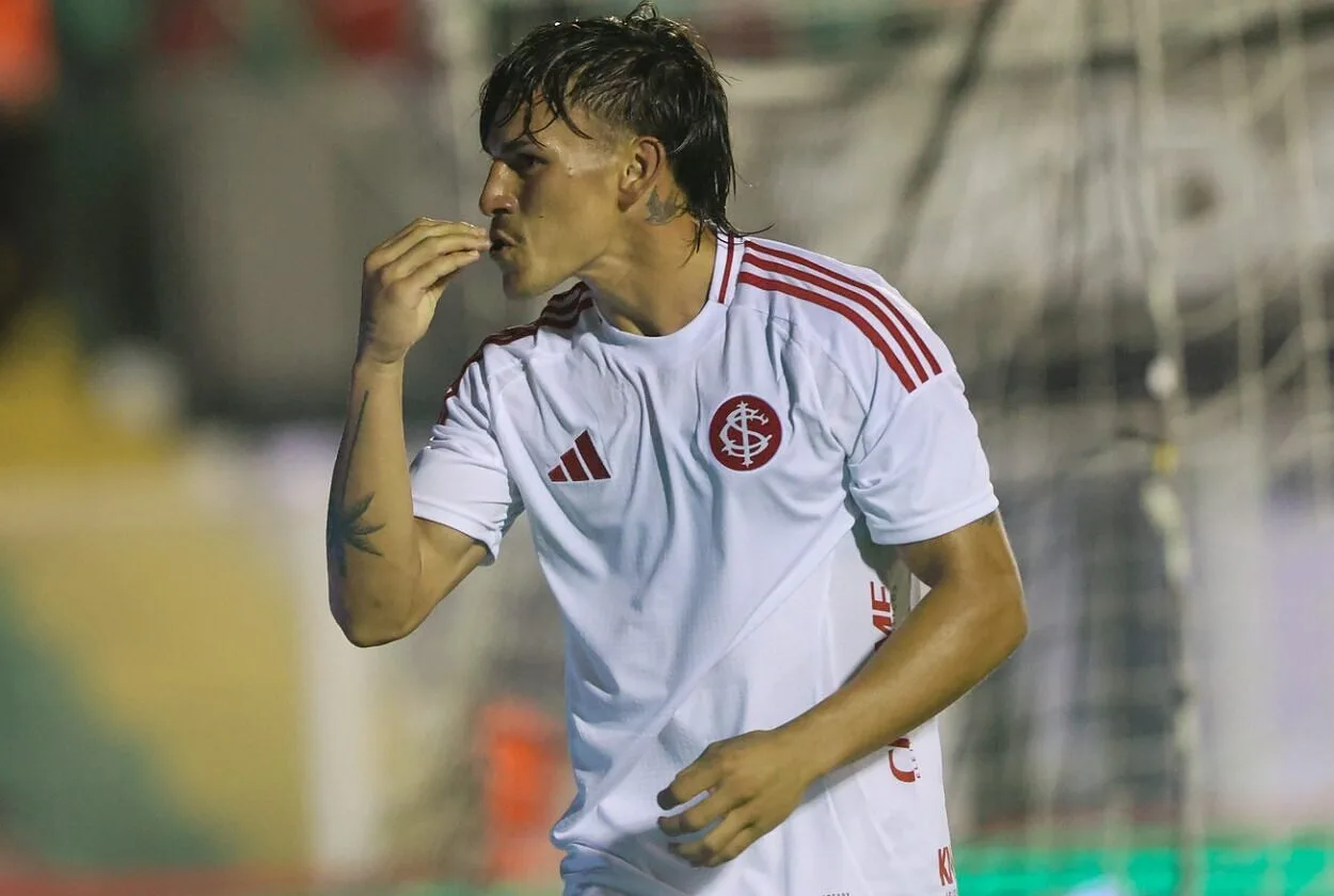 Bernabei fez o segundo gol e virou o jogo em momento decisivo para o Inter