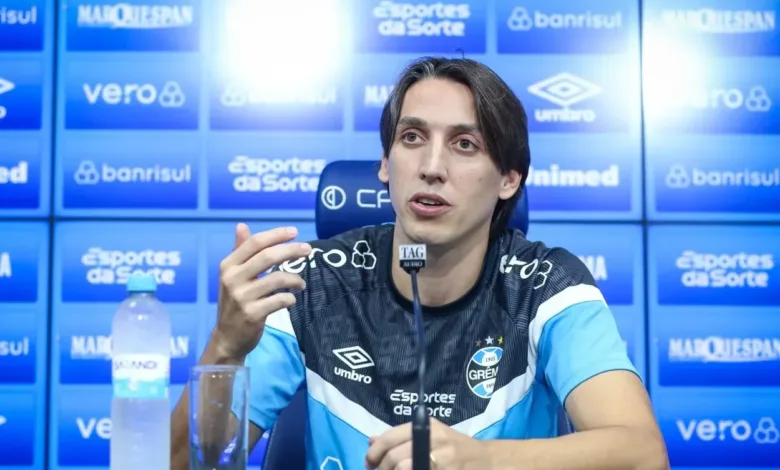 "Estava na Venezuela com o Grêmio": Geromel se emociona ao lembrar da convocação de 2018 Geromel ainda está fora do Grêmio por lesão